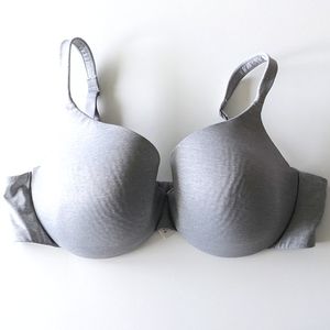 Gray t-shirt bra size 40DD Déesse